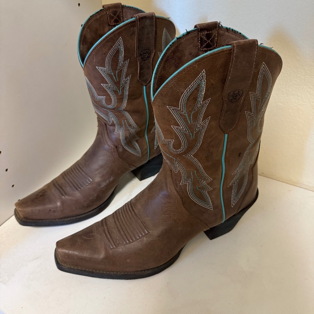 Ariat Women’s Size 9 Cowgirl Boots | Brown and Turquoise